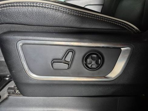 Used 2021 RAM 1500 Limited AWD/4WD image 17