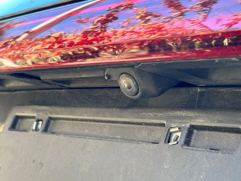 Used 2019 Audi e-tron Premium Plus image 12