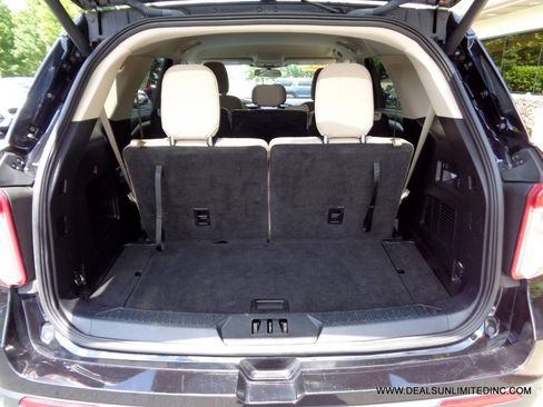 Used 2021 Ford Explorer 4WD image 17