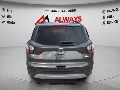 Used 2018 Ford Escape SE FWD image 29