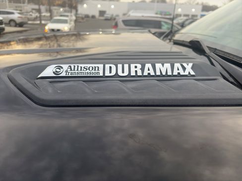 Used 2020 Chevrolet Silverado 2500 LTZ w/ LTZ Premium Package image 4