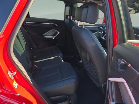 Used 2022 Audi Q3 2.0T Premium w/ Convenience Package image 15