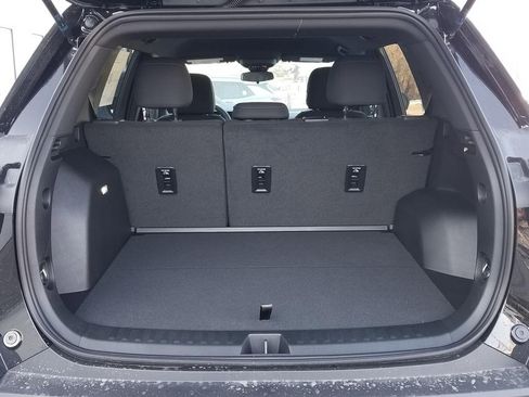 New 2026 Chevrolet Equinox LT image 9