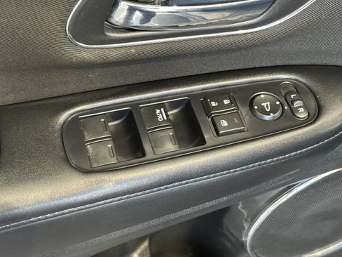 Used 2018 Honda HR-V EX image 13