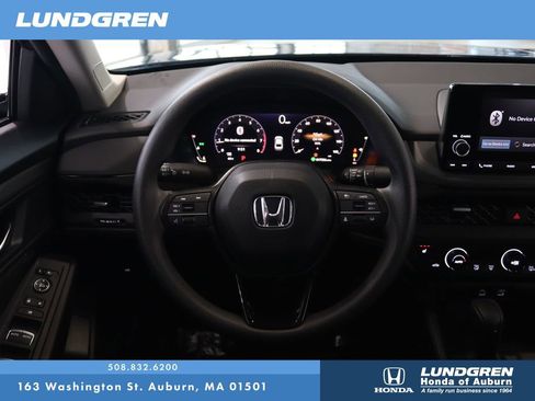 Used 2024 Honda Accord EX image 18