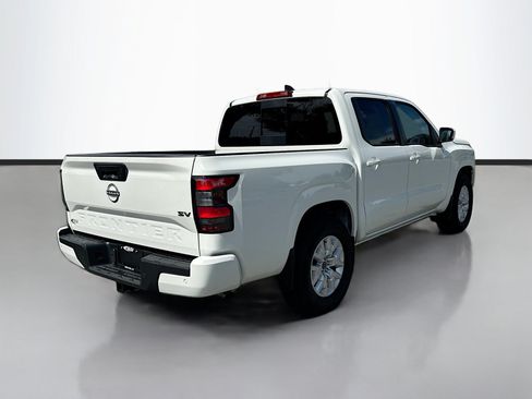 Used 2024 Nissan Frontier SV w/ SV Convenience Package RWD image 7