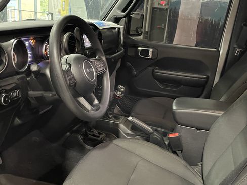 Used 2021 Jeep Wrangler Sport AWD/4WD image 11