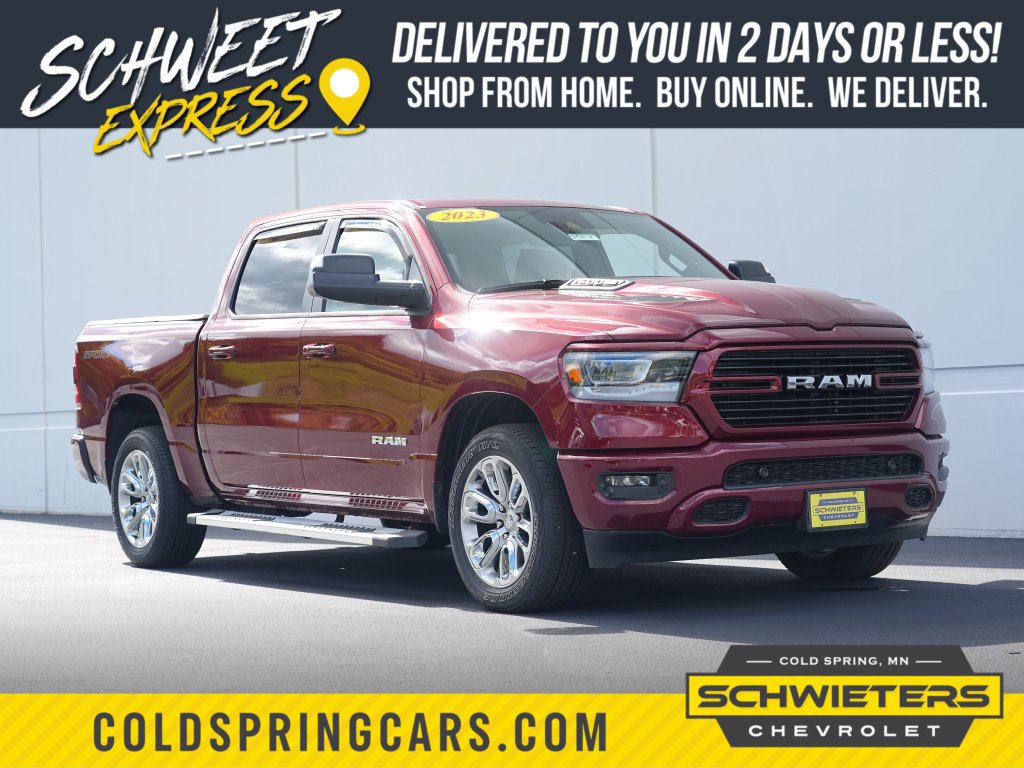 Used 2023 RAM 1500 Laramie AWD/4WD image 1