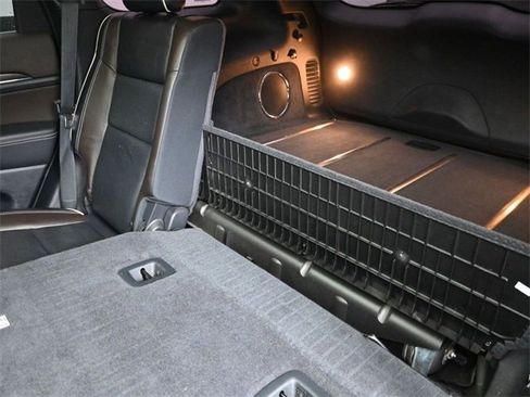 Used 2014 Jeep Grand Cherokee Overland w/ Advanced Technology Group image 18
