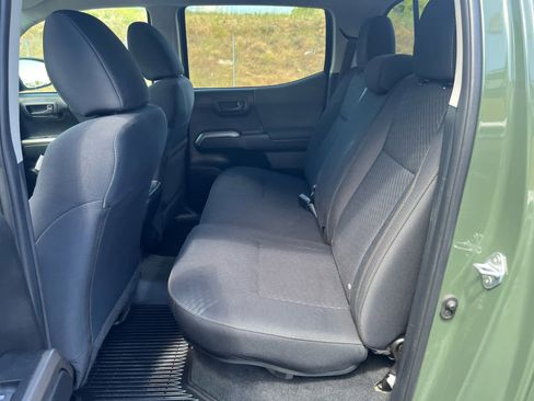 Certified 2022 Toyota Tacoma SR5 w/ Trail Edition AWD/4WD image 12