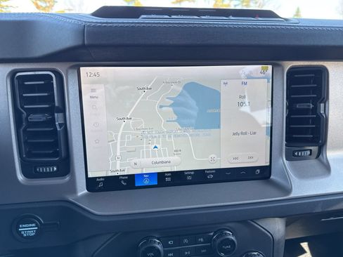 New 2025 Ford Bronco Outer Banks w/ Sasquatch Package AWD/4WD image 6