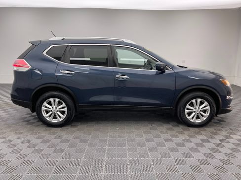 Used 2016 Nissan Rogue SV AWD/4WD image 5
