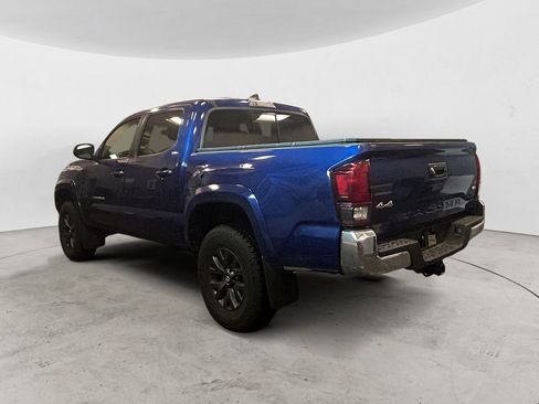 Used 2022 Toyota Tacoma SR5 image 3