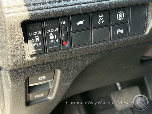 Used 2024 Honda Odyssey Touring image 10