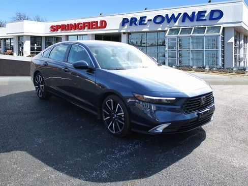 Used 2025 Honda Accord Touring image 1