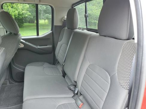 Used 2018 Nissan Frontier PRO-4X AWD/4WD image 25