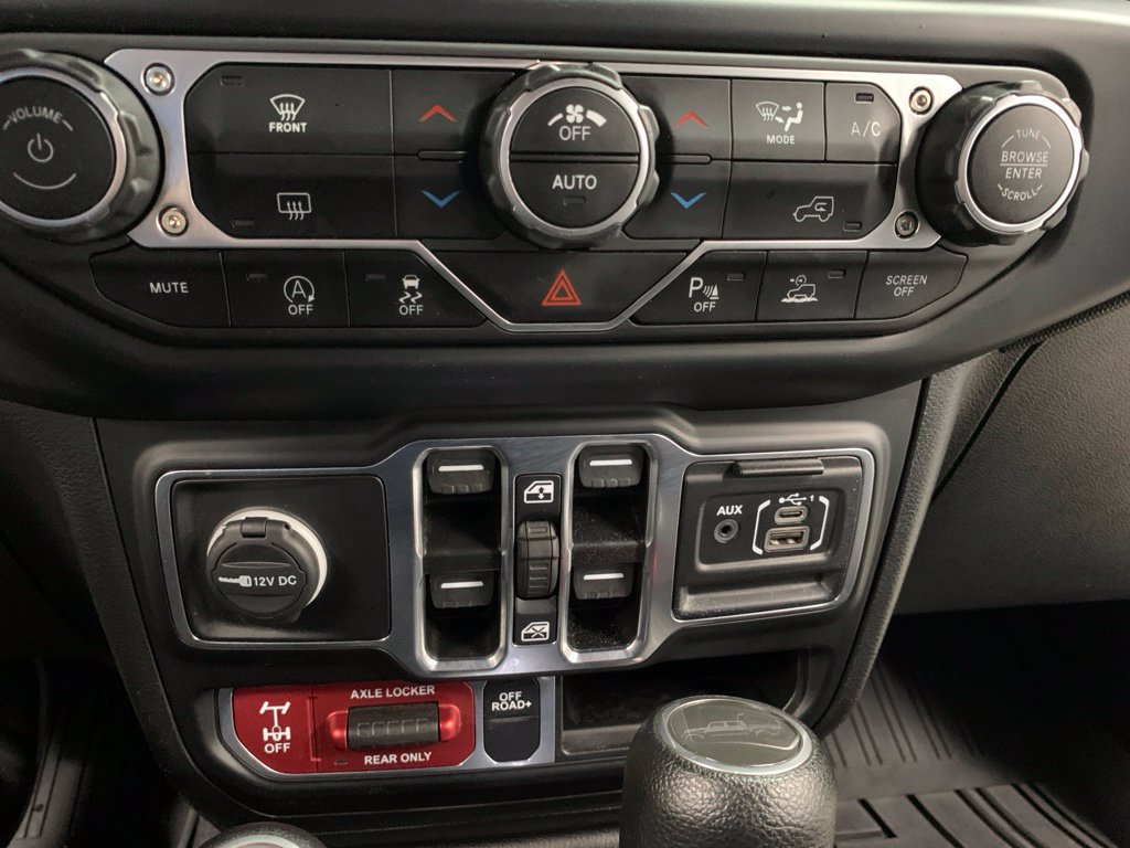 Certified 2023 Jeep Gladiator Mojave w/ Safety Group AWD/4WD image 21