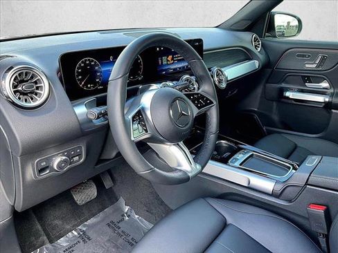 Used 2026 Mercedes-Benz GLB 250 image 14