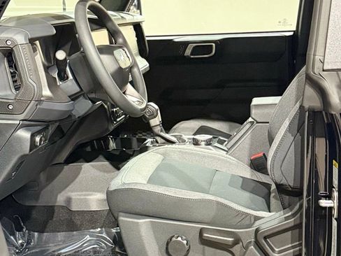 New 2026 Ford Bronco 4-Door AWD/4WD image 33
