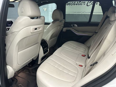 Used 2019 BMW X5 xDrive40i w/ Convenience Package AWD/4WD image 3