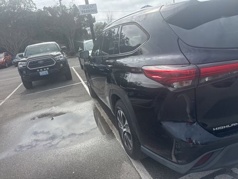 Used 2020 Toyota Highlander XLE image 4