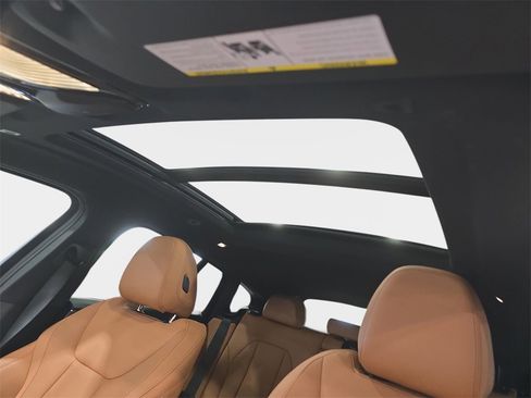 Used 2024 BMW X4 xDrive30i w/ Premium Package image 23