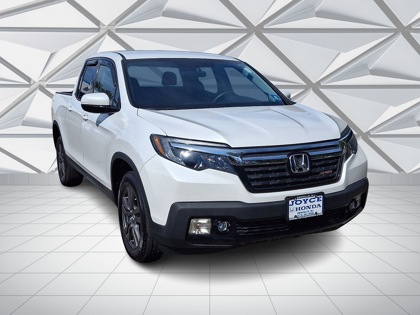 Used 2019 Honda Ridgeline Sport image 2