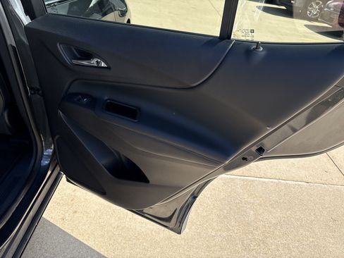 Used 2020 Chevrolet Equinox Premier FWD image 17