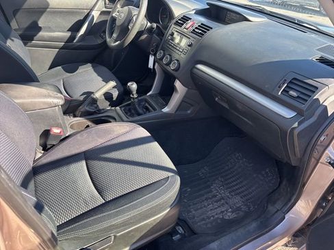 Used 2015 Subaru Forester 2.5i Premium image 9