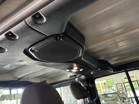 Used 2021 Jeep Wrangler Unlimited Sport image 7