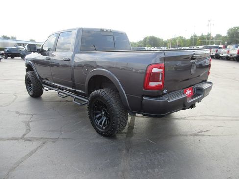 Used 2022 RAM 2500 Laramie AWD/4WD image 9