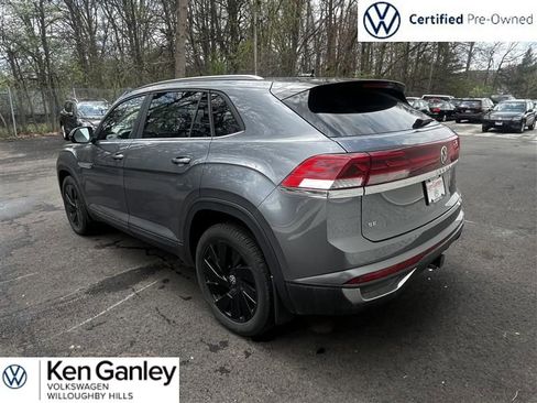 Used 2024 Volkswagen Atlas Cross Sport SE w/ Panoramic Sunroof Package image 2