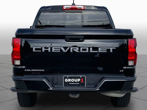 Used 2024 Chevrolet Colorado LT w/ LT Convenience Package image 5