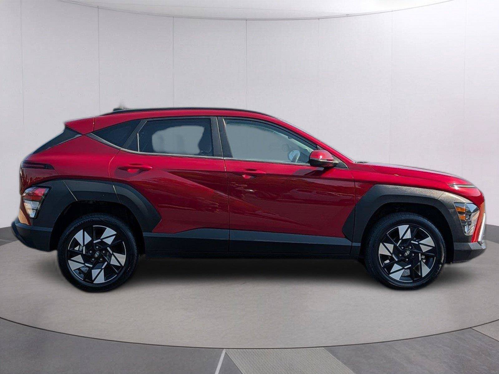 Used 2025 Hyundai Kona SEL AWD/4WD image 6