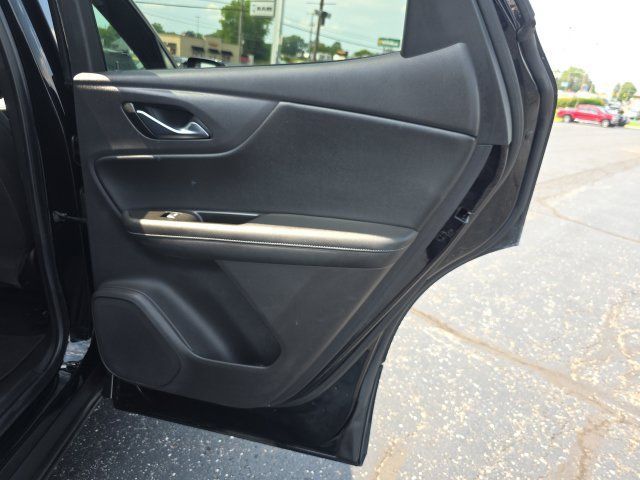 Used 2019 Chevrolet Blazer LT FWD image 33