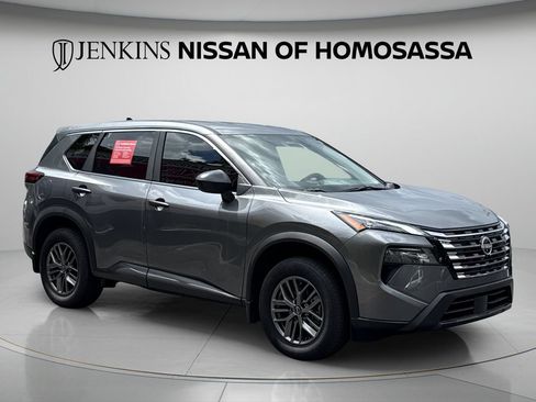 Certified 2026 Nissan Rogue S FWD image 5