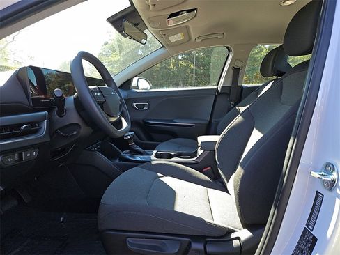 Certified 2025 Kia K4 LX image 14