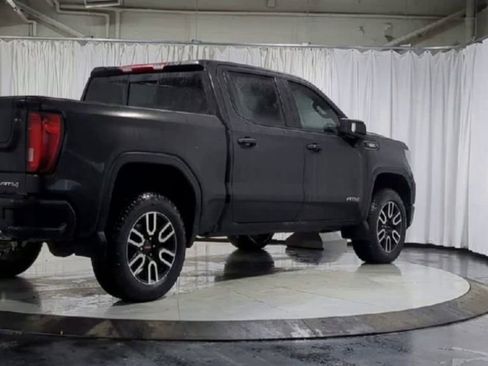 Used 2025 GMC Sierra 1500 AT4 w/ AT4 Preferred Package image 8