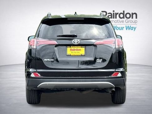 Used 2018 Toyota RAV4 XLE w/ Plus Extra Value Package AWD/4WD image 5