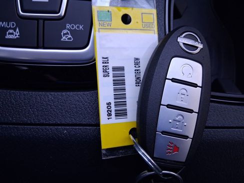 New 2026 Nissan Frontier SV w/ SV Convenience Package image 35