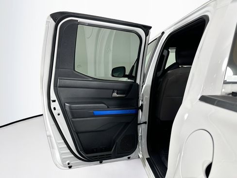 Used 2025 Toyota Tacoma TRD Off-Road image 25