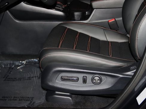 Used 2025 Honda CR-V Sport Touring image 37