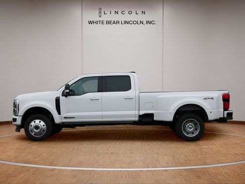 Used 2025 Ford F450 Platinum image 8