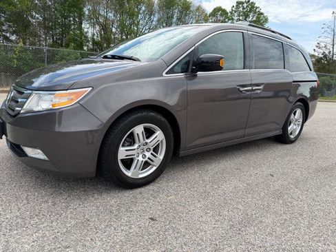 Used 2012 Honda Odyssey Touring image 1