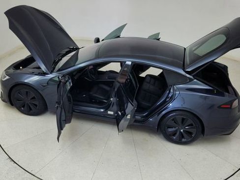 Used 2024 Tesla Model S image 89