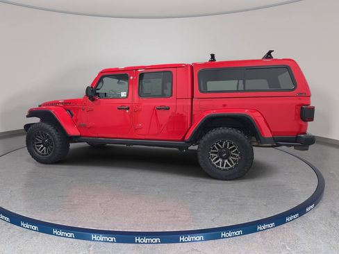Used 2023 Jeep Gladiator Rubicon w/ LED Lighting Group AWD/4WD image 9