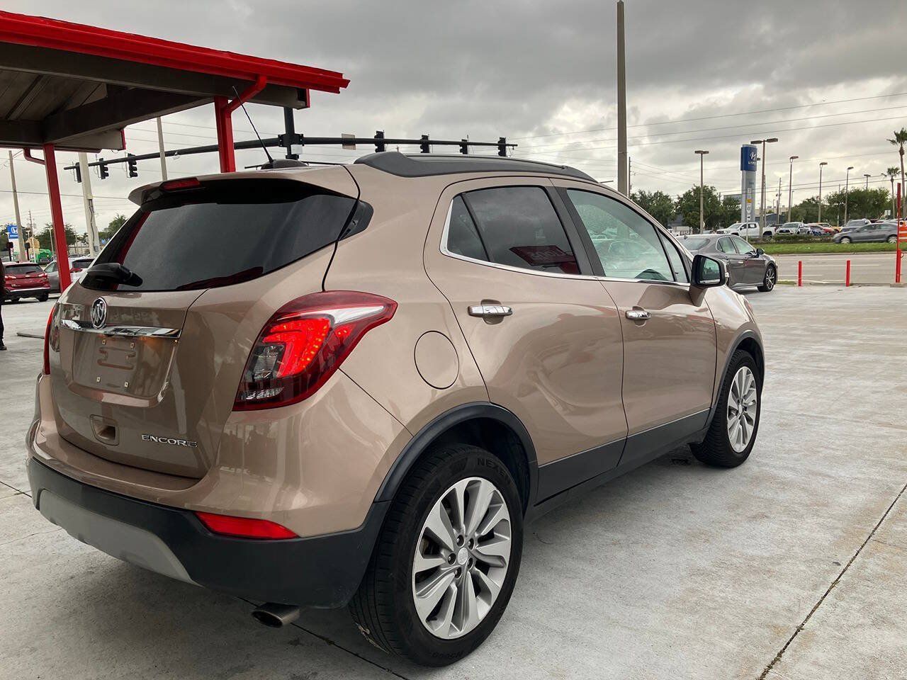 Used 2019 Buick Encore Preferred FWD image 4