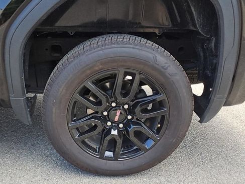 Used 2024 GMC Sierra 1500 Pro w/ Graphite Edition AWD/4WD image 5