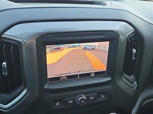 Used 2025 Chevrolet Silverado 1500 Custom Trail Boss AWD/4WD image 13