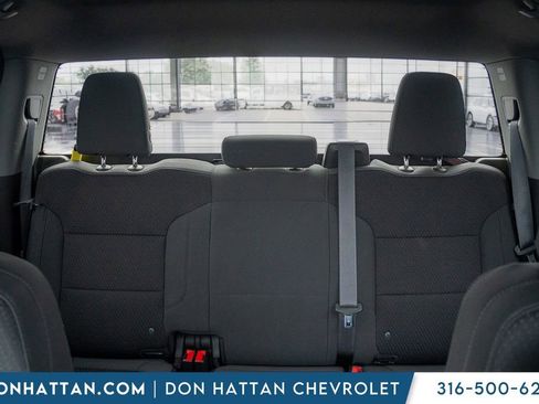 Used 2021 Chevrolet Silverado 1500 Custom Trail Boss AWD/4WD image 21